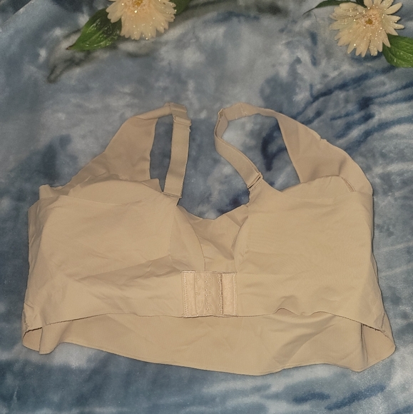 Bali bra color nude good condition - Picture 6 of 7